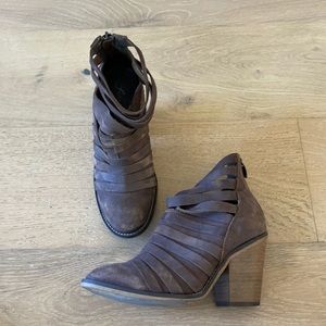 Free People Hybrid Heel Boot size 36